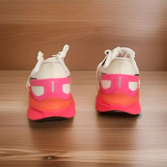 Size 8.5 - Nike Revolution 8 Washed Coral Sweet Beet W - Picture 4 of 7